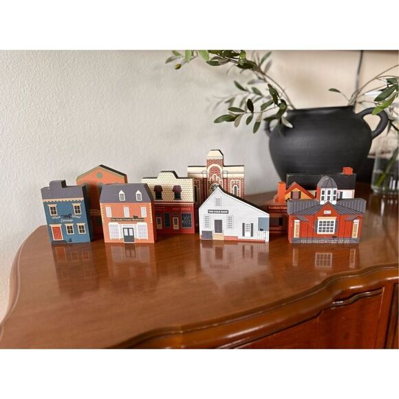 Vintage 9 Piece The Cats Meow Village Wooden Handpainted House Collection 80/90’ - Picture 2 of 14
